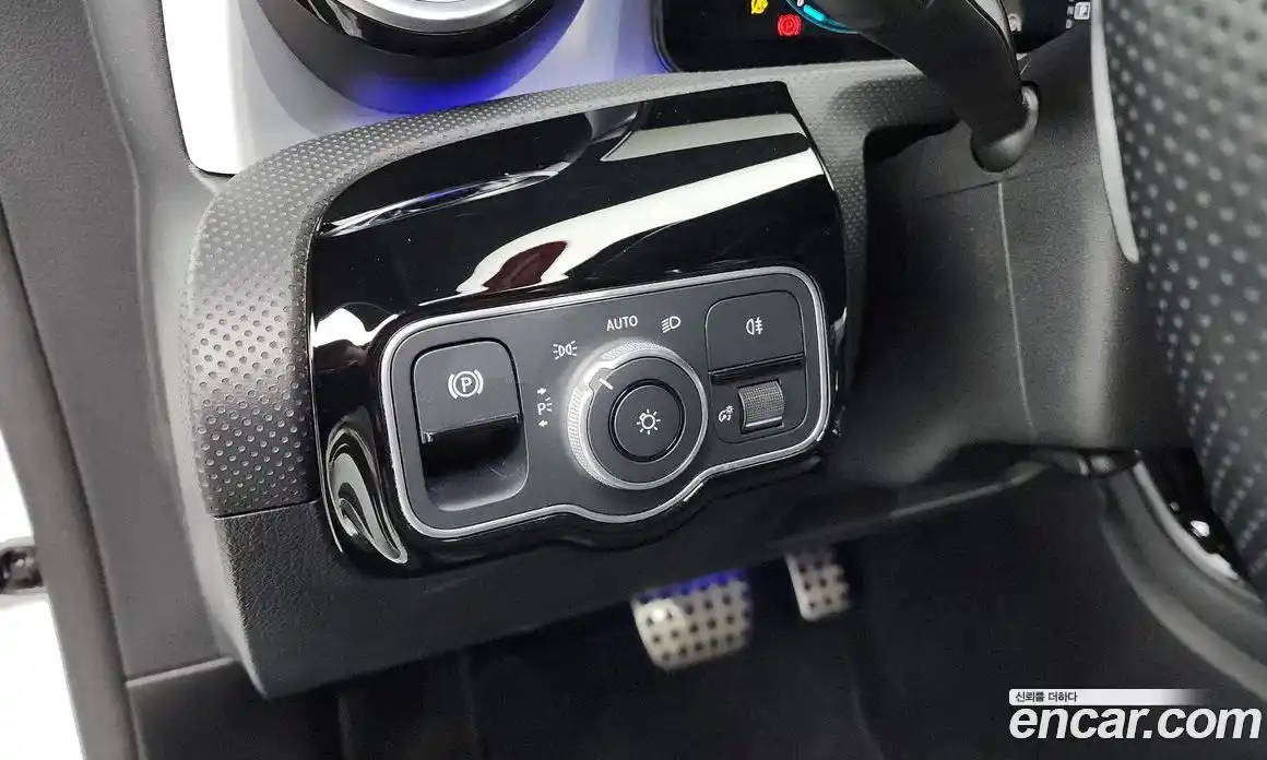 Mercedes-Benz CLA-Class 2023 2.0 Автомат в Москве № 143848, фото 14