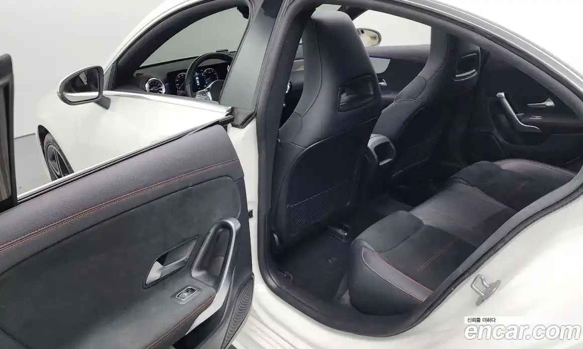 Mercedes-Benz CLA-Class 2023 2.0 Автомат в Москве № 143848, фото 19