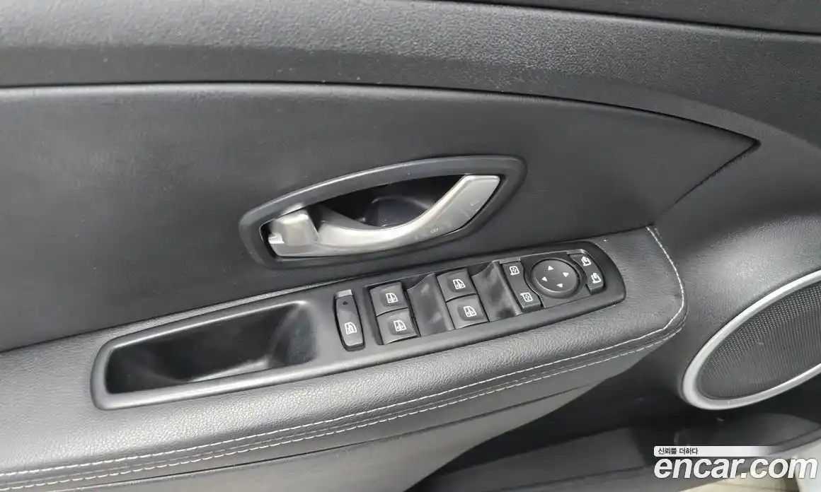 Renault SM3 2016 1.6 Автомат в Москве № 148537, фото 5