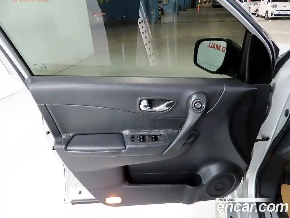 Renault QM5 2013 2.0 Автомат в Москве № 148577, фото 13