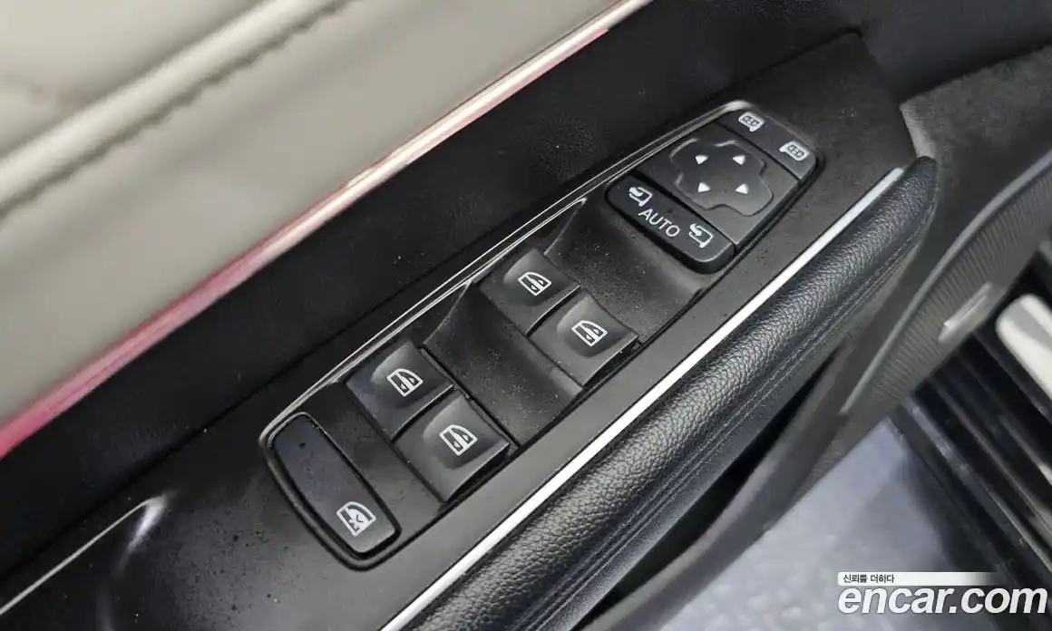 Renault SM6 2016 1.6 Автомат в Москве № 148721, фото 13