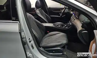 Mercedes-Benz E-Class 2020 2.0 Автомат в Москве № 150647, миниатюра 10