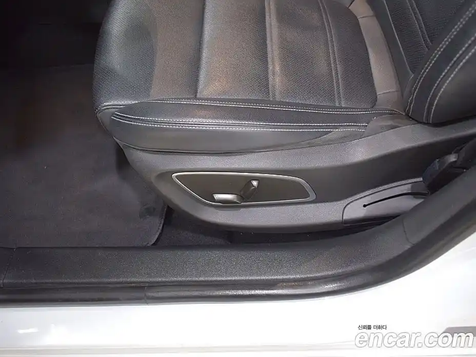 Renault SM6 2022 2.0 Автомат в Москве № 152377, фото 17