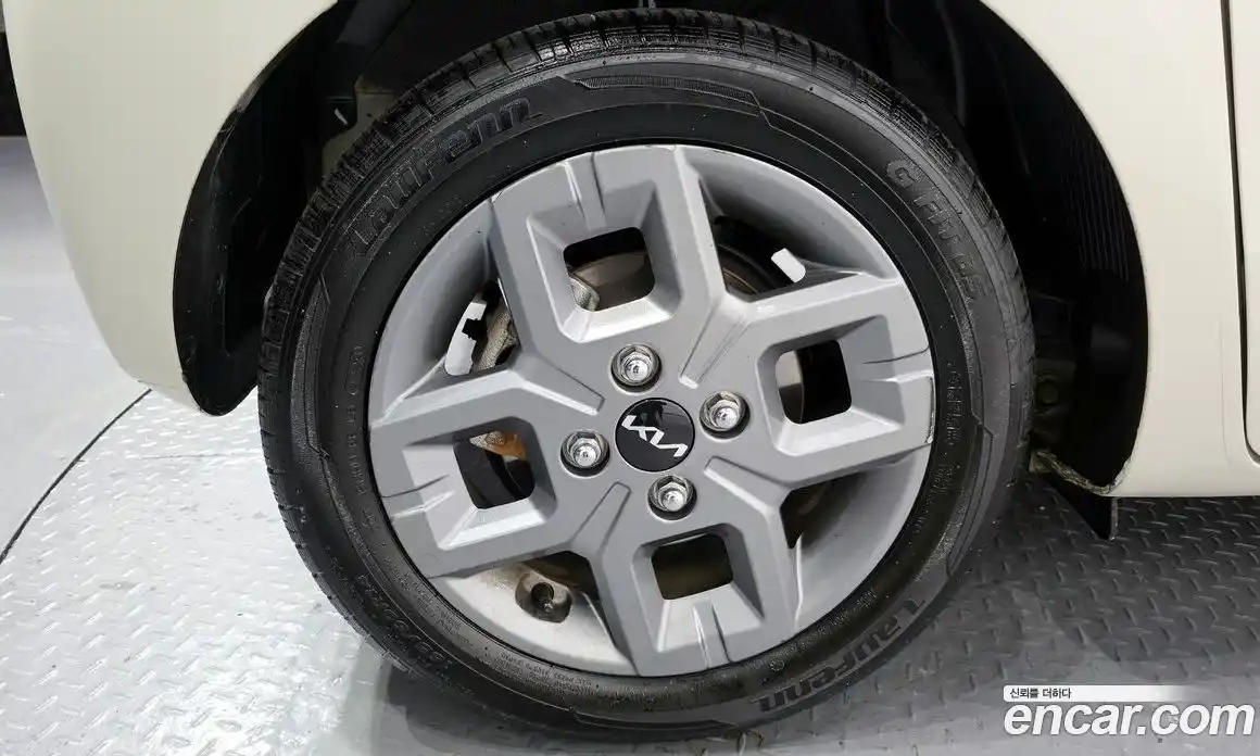 Kia Ray 2023 1.0 Автомат в Москве № 15415, фото 8