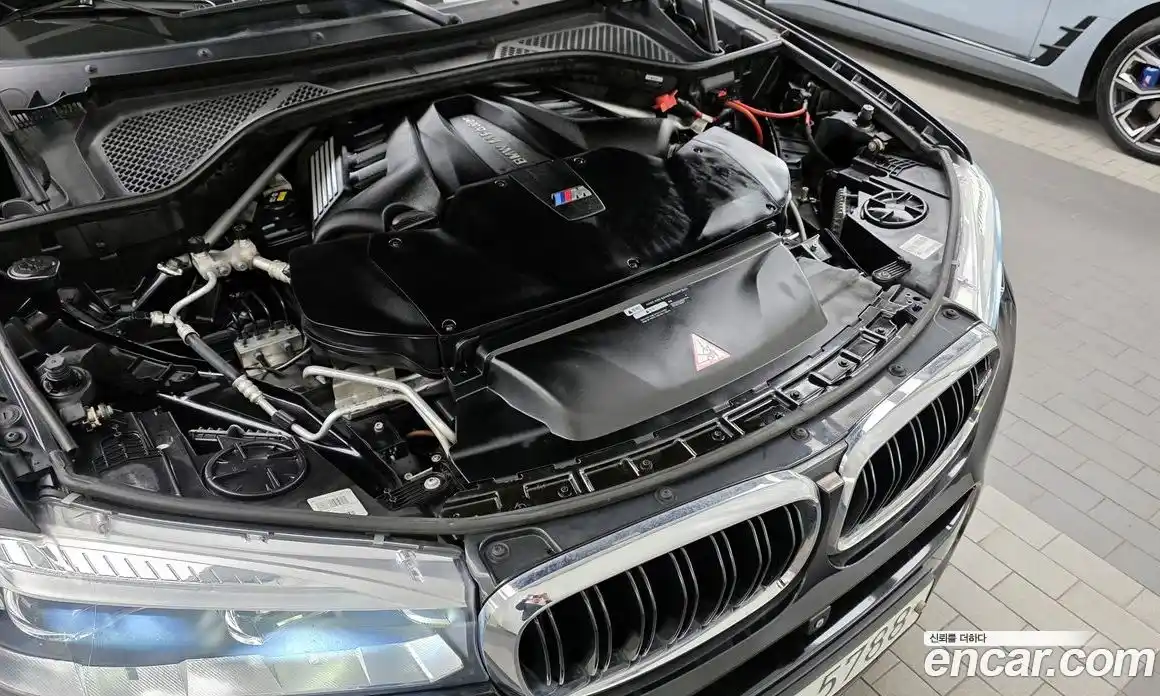 BMW X6M 2018 4.4 Автомат в Москве № 158689, фото 1