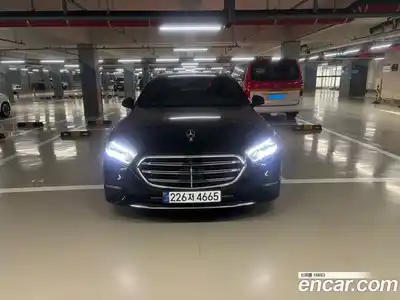 Mercedes-Benz E-Class 2024 2.0 Автомат в Москве № 160078, миниатюра 3