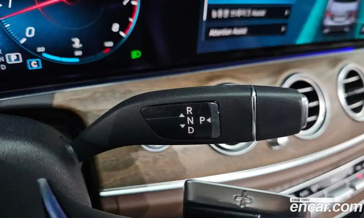 Mercedes-Benz E-Class 2021 2.0 Автомат в Москве № 160576, фото 13