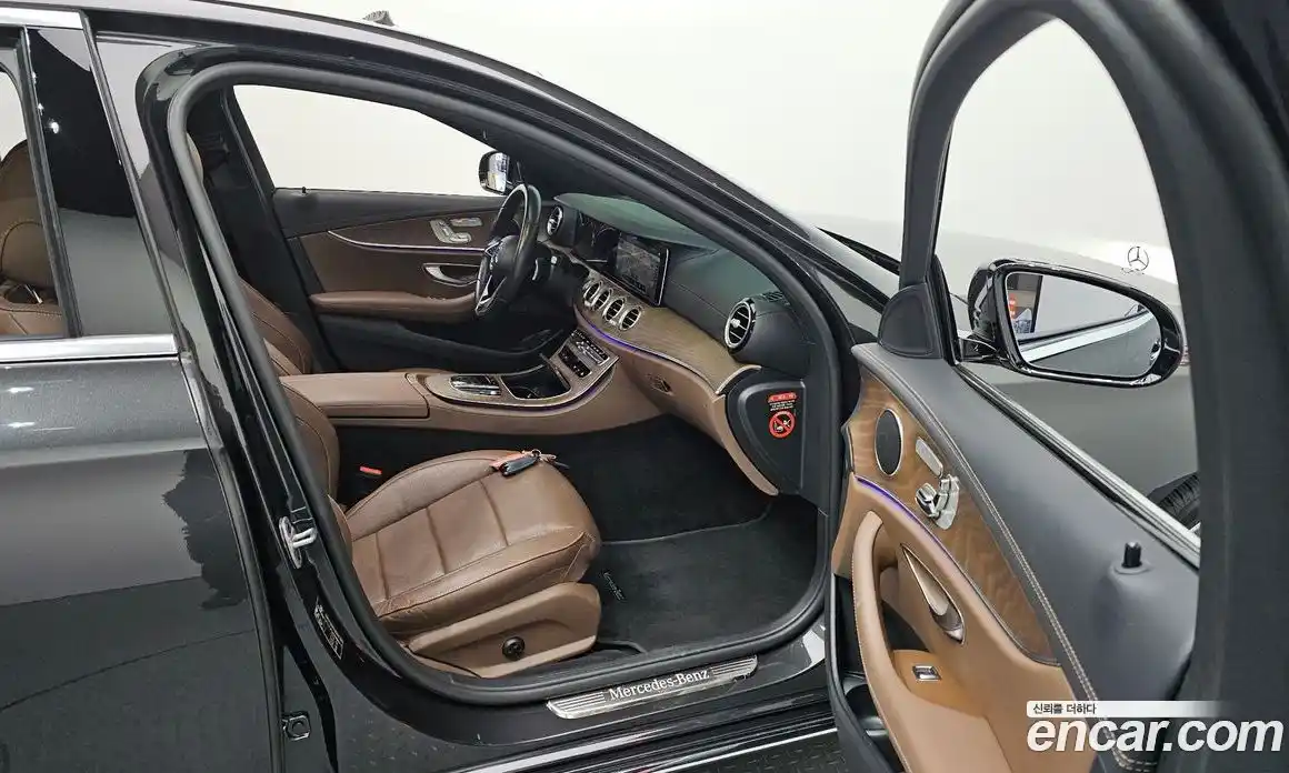 Mercedes-Benz E-Class 2021 2.0 Автомат в Москве № 160576, фото 17