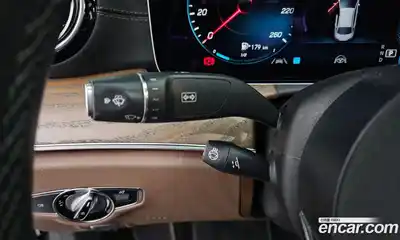 Mercedes-Benz E-Class 2021 2.0 Автомат в Москве № 160576, миниатюра 3