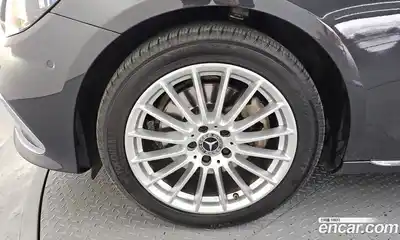 Mercedes-Benz E-Class 2021 2.0 Автомат в Москве № 160576, миниатюра 5