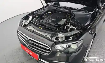 Mercedes-Benz E-Class 2021 2.0 Автомат в Москве № 160576, миниатюра 9