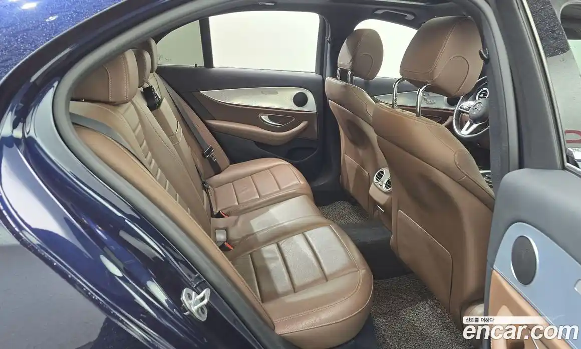 Mercedes-Benz E-Class 2020 2.0 Автомат в Москве № 161246, фото 6