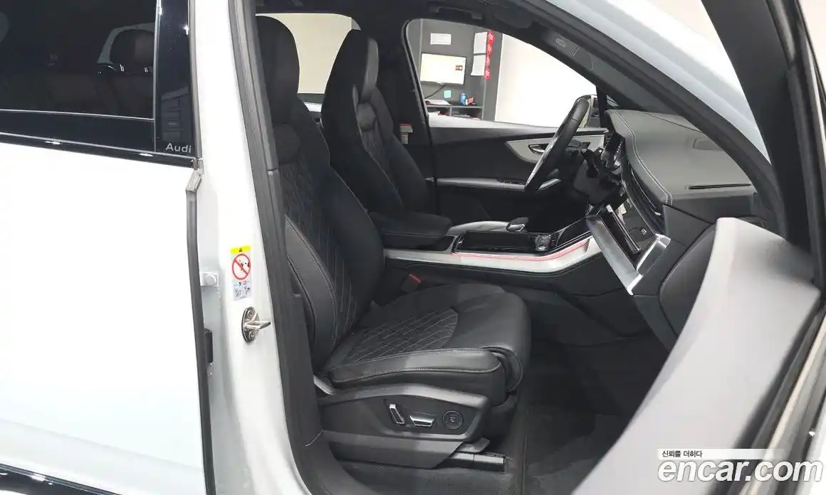 Audi Q7 2025 3.0 Автомат в Москве № 162315, фото 9