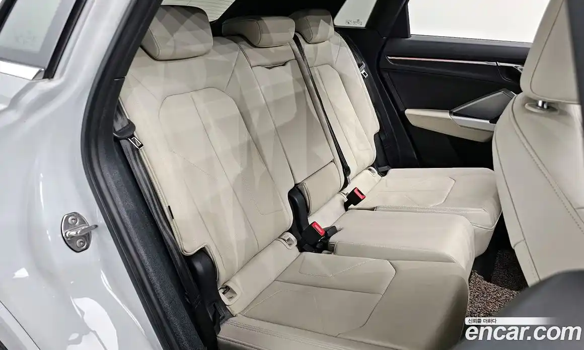 Audi Q3 2022 2.0 Автомат в Москве № 162493, фото 13