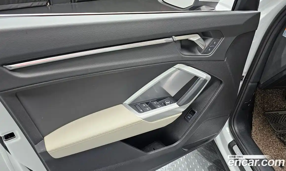 Audi Q3 2022 2.0 Автомат в Москве № 162493, фото 8