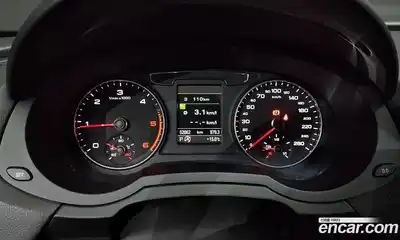 Audi Q3 2015 2.0 Автомат в Москве № 162975, миниатюра 5