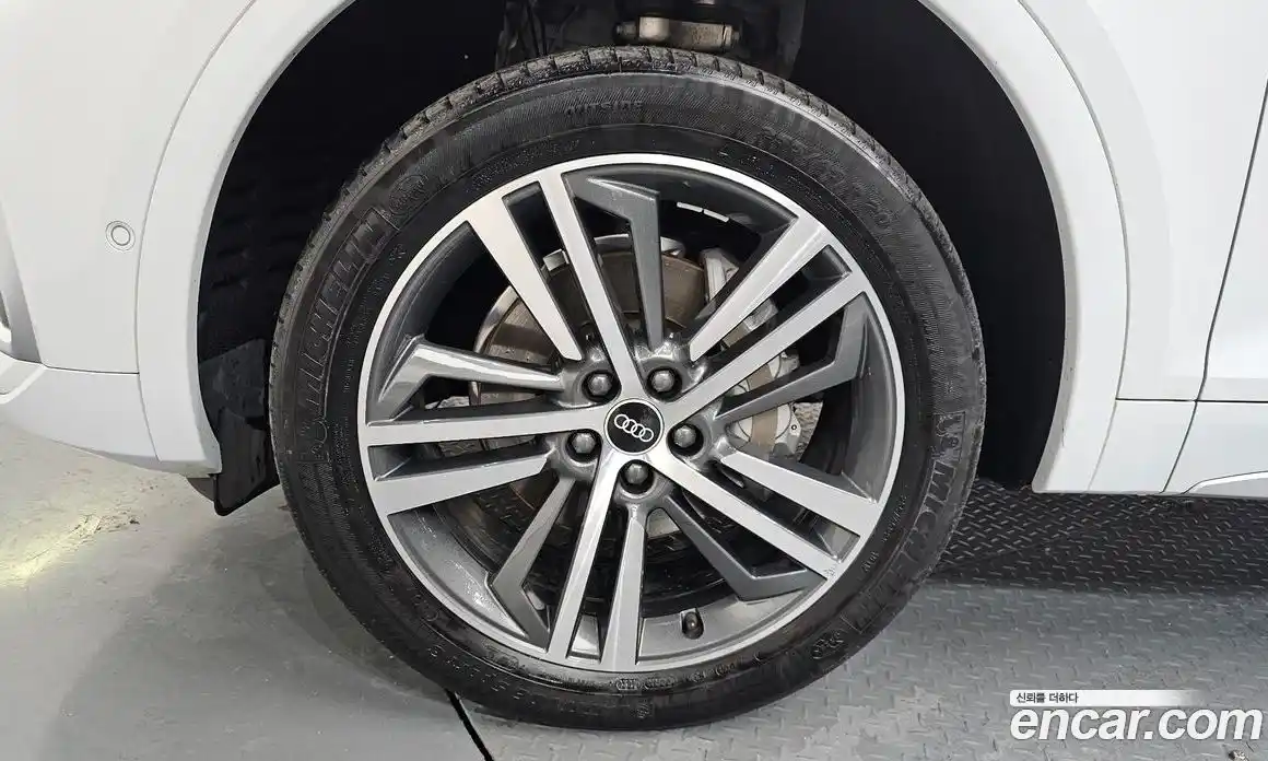 Audi Q5 2021 2.0 Автомат в Москве № 162987, фото 13