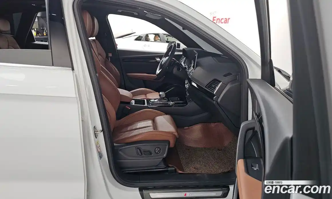 Audi Q5 2021 2.0 Автомат в Москве № 162987, фото 6