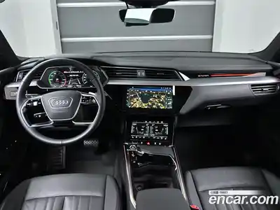 Audi e-tron 2022 1.0 Автомат в Москве № 163946, миниатюра 7