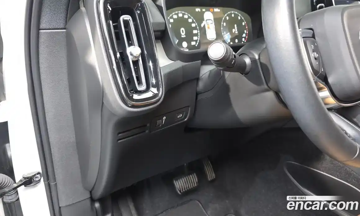 Volvo XC40 2021 2.0 Автомат в Москве № 164406, фото 20