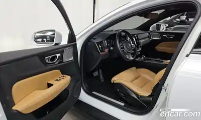 Volvo V60 2021 2.0 Автомат в Москве № 164542, миниатюра 10