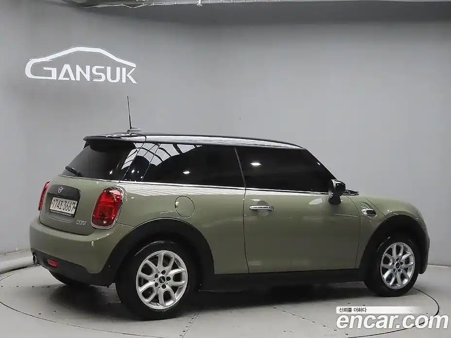 Mini Cooper 2020 1.5 Автомат в Москве № 167211, фото 4