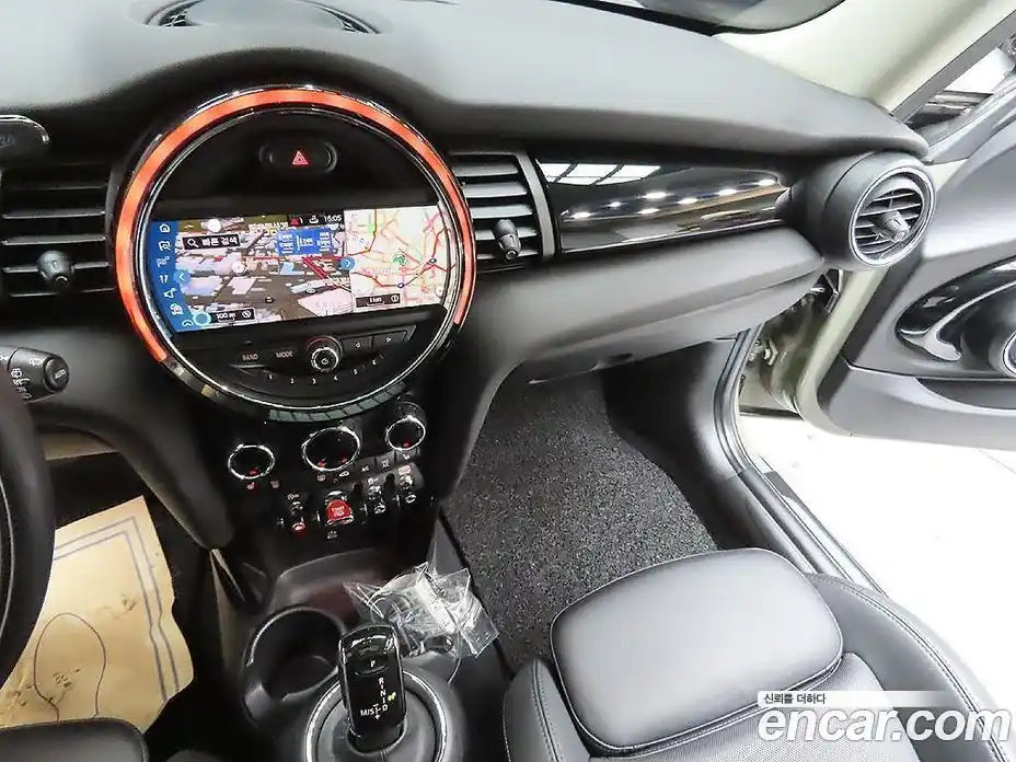 Mini Cooper 2020 1.5 Автомат в Москве № 167211, фото 7