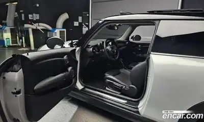 Mini Cooper 2016 1.5 Автомат в Москве № 167277, миниатюра 2