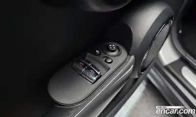 Mini Cooper 2016 1.5 Автомат в Москве № 167277, миниатюра 4