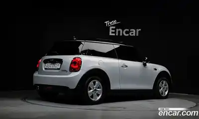 Mini Cooper 2016 1.5 Автомат в Москве № 167277, миниатюра 6