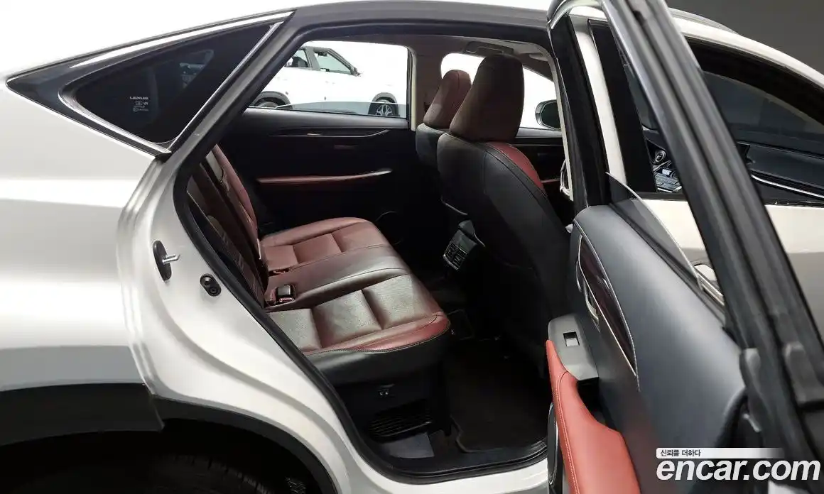 Lexus NX 2015 2.5 Автомат в Москве № 168174, фото 15