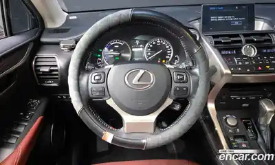Lexus NX 2015 2.5 Автомат в Москве № 168174, миниатюра 2