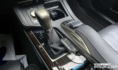Lexus ES 2018 2.5 Автомат в Москве № 168199, миниатюра 9