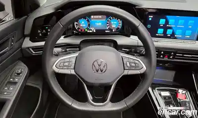 Volkswagen Golf 2024 2.0 Автомат в Москве № 168515, миниатюра 3