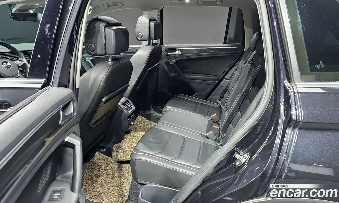 Volkswagen Tiguan 2020 2.0 Автомат в Москве № 168841, фото 11