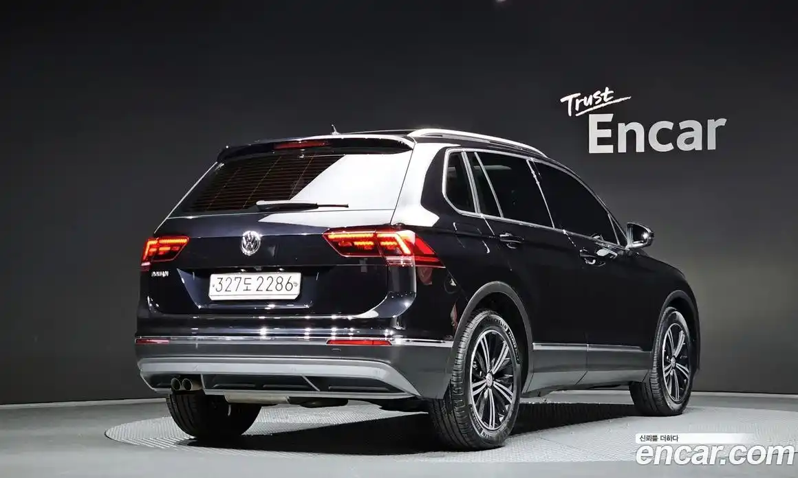 Volkswagen Tiguan 2020 2.0 Автомат в Москве № 168841, фото 20