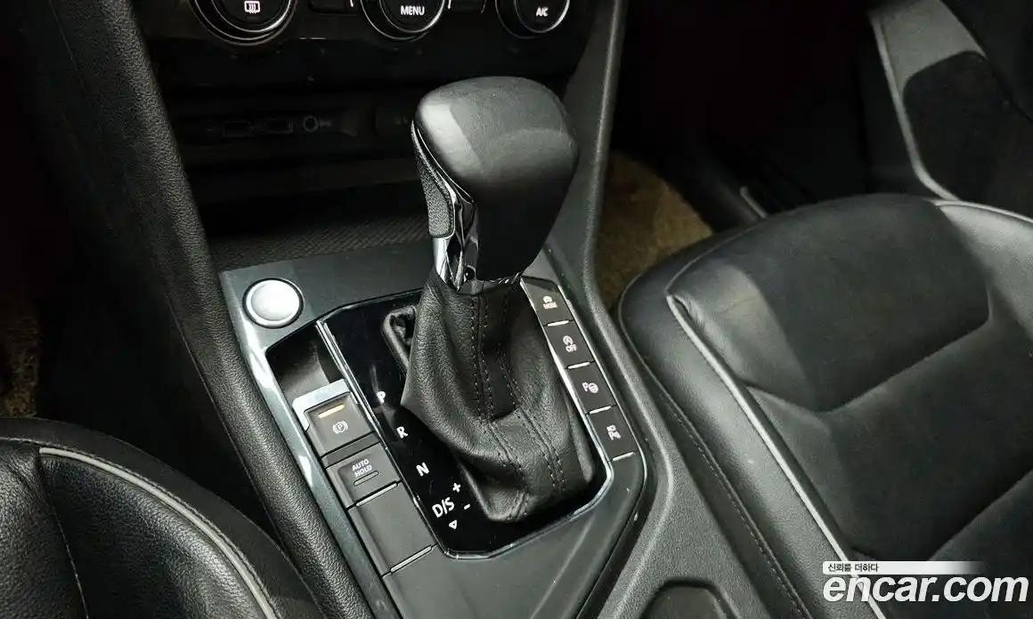 Volkswagen Tiguan 2020 2.0 Автомат в Москве № 168841, фото 6