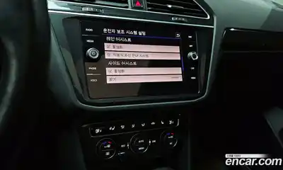 Volkswagen Tiguan 2020 2.0 Автомат в Москве № 168841, миниатюра 8