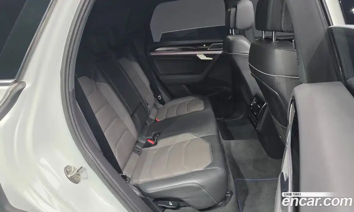 Volkswagen Touareg 2020 4.0 Автомат в Москве № 169003, фото 12