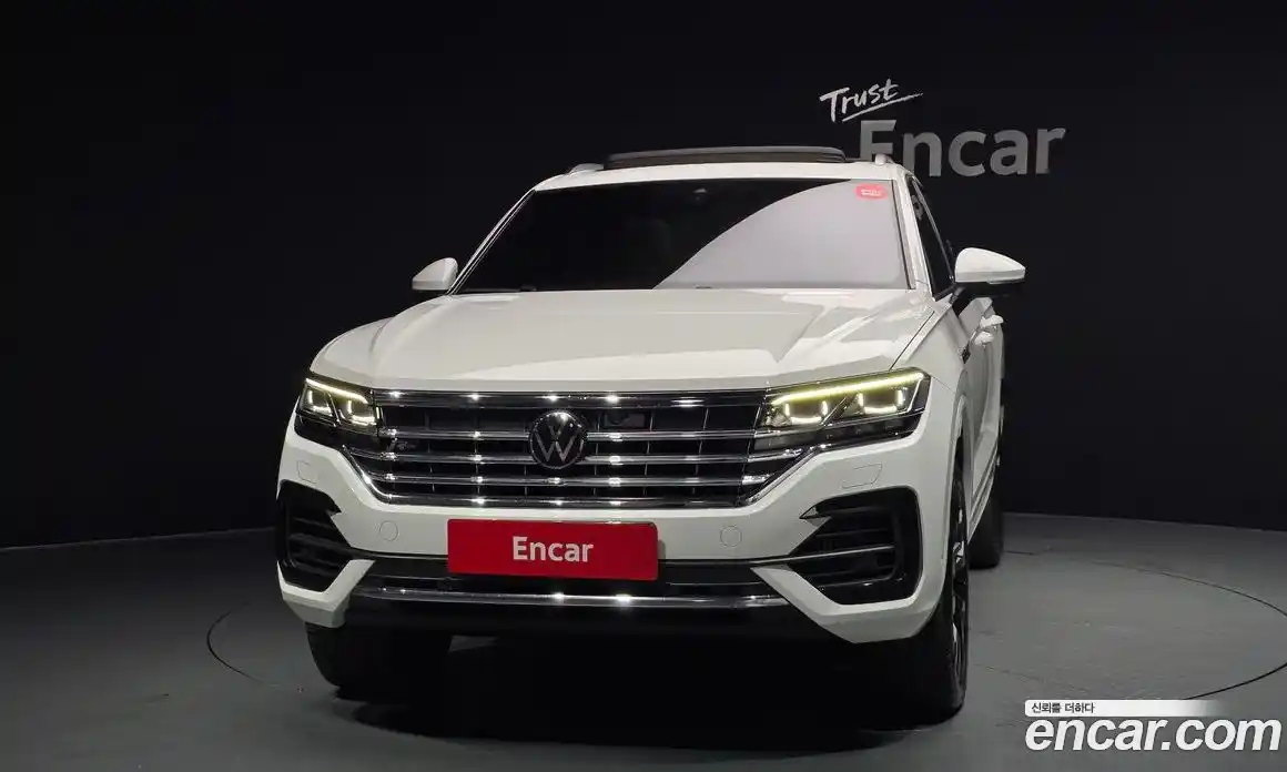 Volkswagen Touareg 2020 4.0 Автомат в Москве № 169003, фото 3