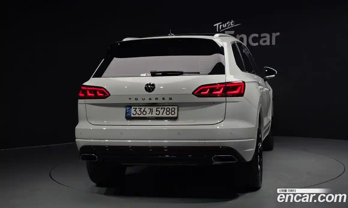 Volkswagen Touareg 2020 4.0 Автомат в Москве № 169003, фото 4