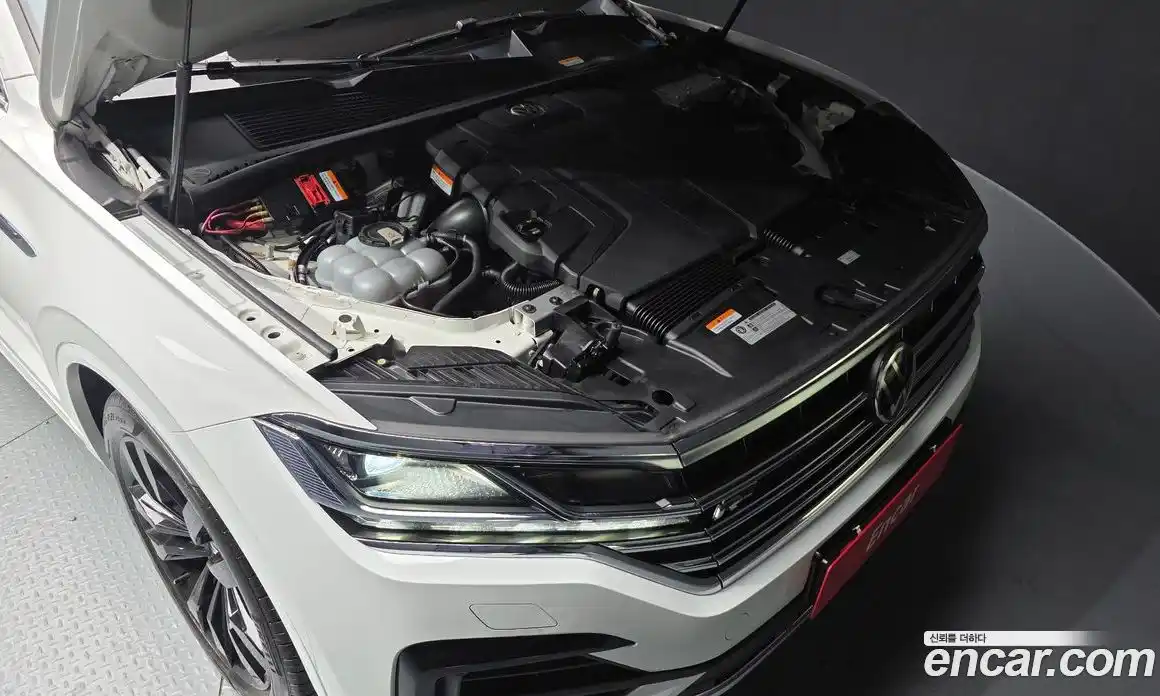 Volkswagen Touareg 2020 4.0 Автомат в Москве № 169003, фото 6