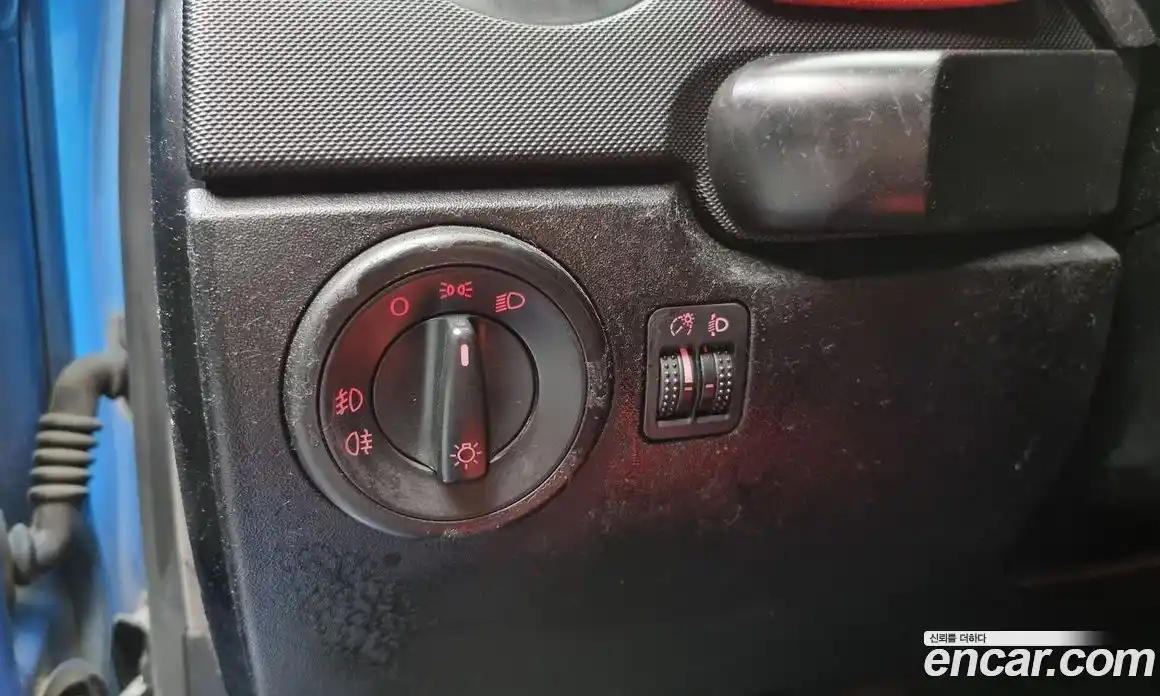 Volkswagen Beatle 2004 2.0 Автомат в Москве № 169028, фото 19