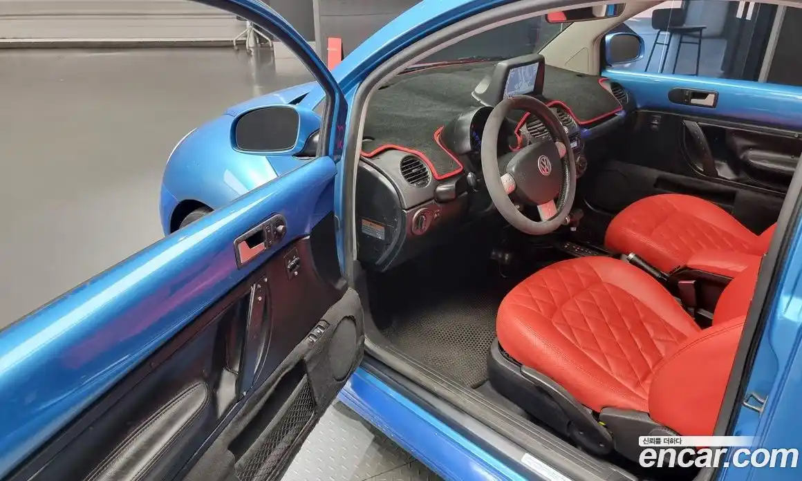 Volkswagen Beatle 2004 2.0 Автомат в Москве № 169028, фото 6