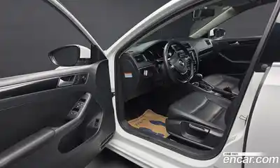 Volkswagen Jetta 2016 2.0 Автомат в Москве № 169113, миниатюра 9