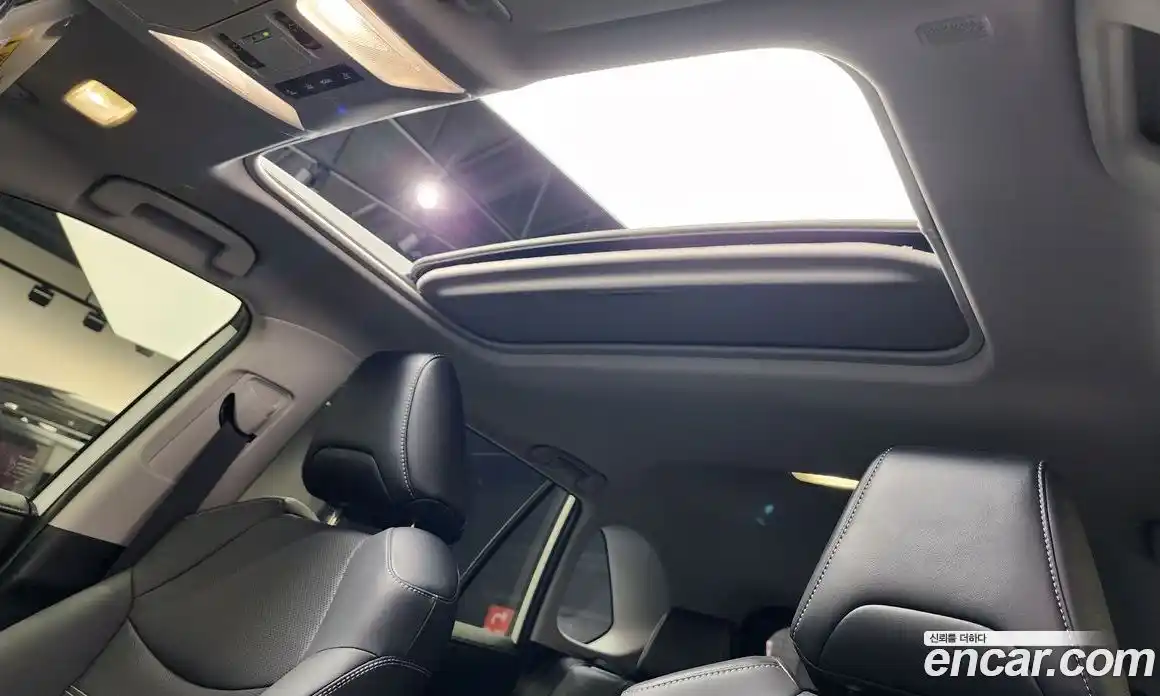 Toyota RAV4 2024 2.5 Автомат в Москве № 170157, фото 1