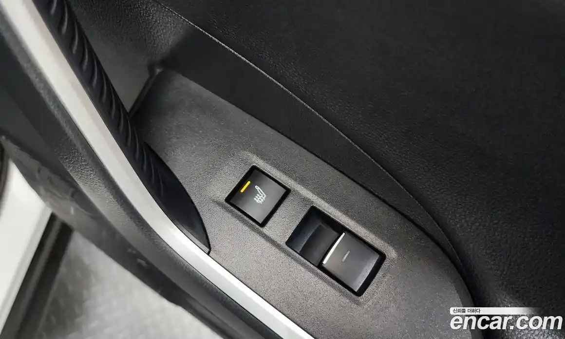 Toyota RAV4 2024 2.5 Автомат в Москве № 170157, фото 13