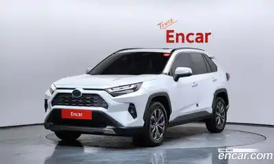 Toyota RAV4 2024 2.5 Автомат в Москве № 170157, миниатюра 2