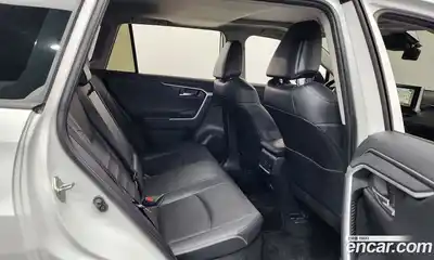 Toyota RAV4 2024 2.5 Автомат в Москве № 170157, миниатюра 3