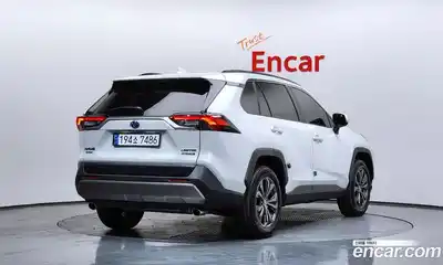 Toyota RAV4 2024 2.5 Автомат в Москве № 170157, миниатюра 8